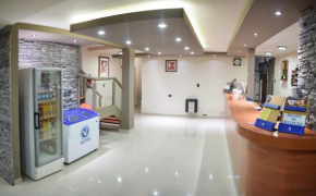 Отель Victor Hotel  Вилла Карлос Пас